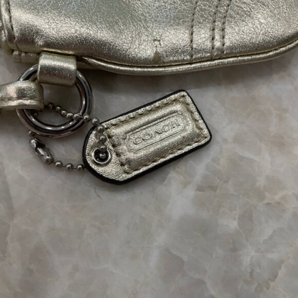 Coach Vintage Metallic Gold Leather White Star Wristlet with Strap - Picture 4 of 7